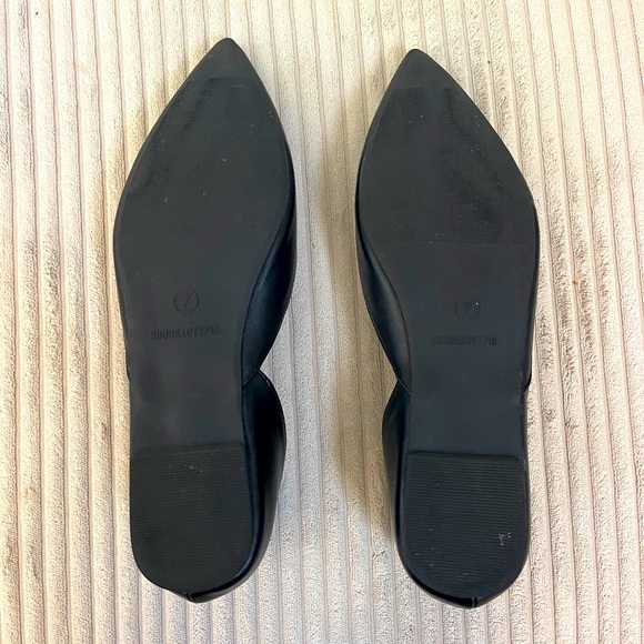 Black Pointed Toe d’Orsay Flats - Picture 3 of 6